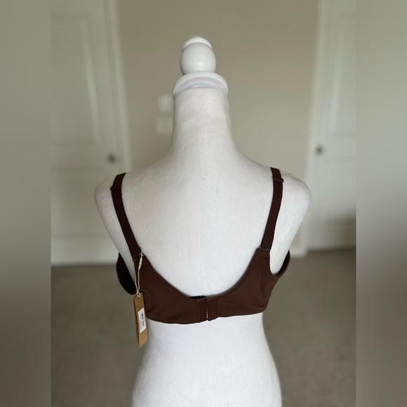 NWT SKIMS Reseller 3 Pack Bra Bundle. 40D, 34DDD and 30B. - Picture 3 of 16